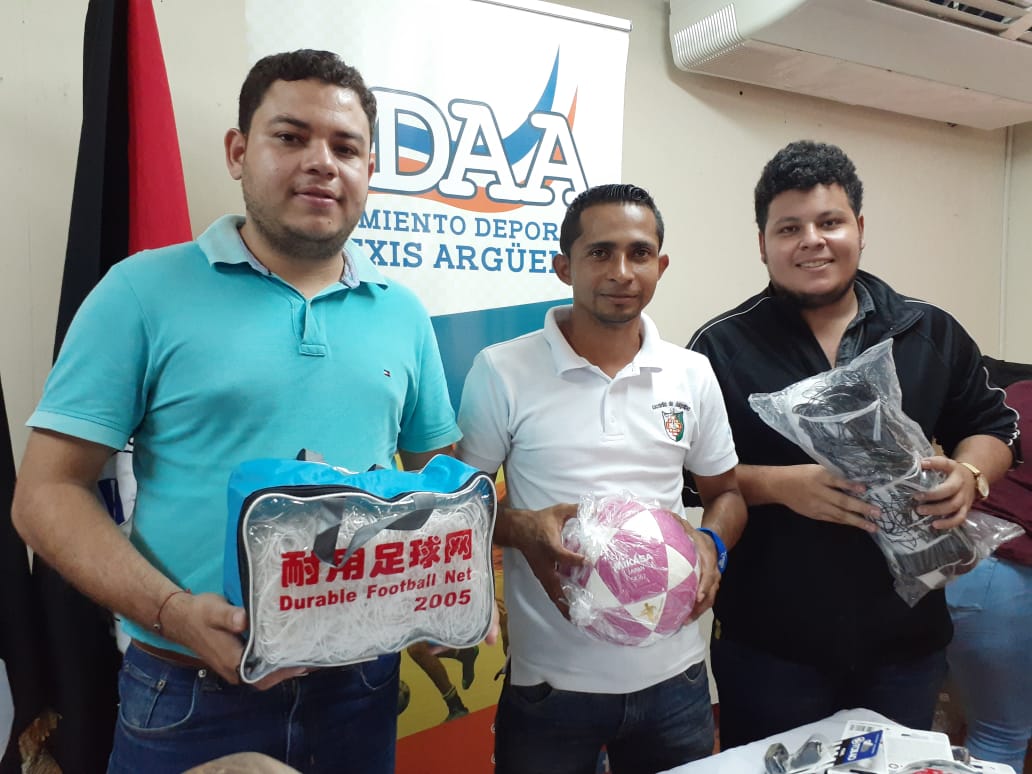 MATERIAL DEPORTIVO